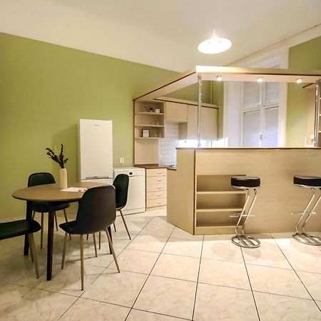 R171 Elitehost Raday Apartment บูดาเปสต์ ภายนอก รูปภาพ
