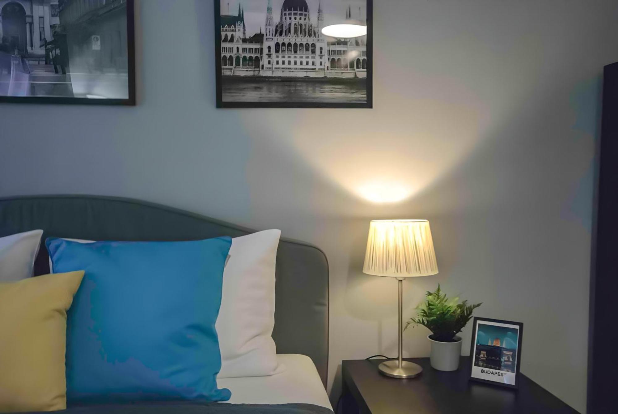 R171 Elitehost Raday Apartment บูดาเปสต์ ภายนอก รูปภาพ