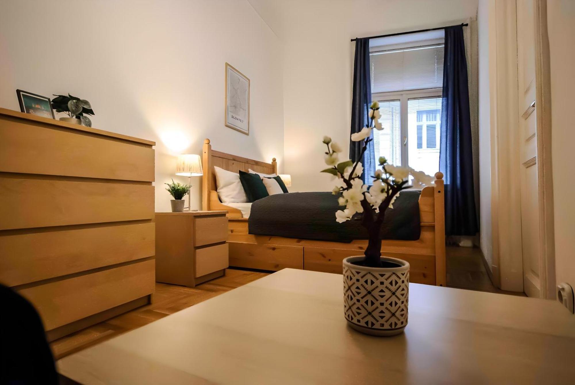 R171 Elitehost Raday Apartment บูดาเปสต์ ภายนอก รูปภาพ